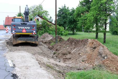 NOVO POSTAJALIŠČE GORENJE OTAVE ZAČETEK GRADNJE 04 FOTO LJUBO VUKELIČ